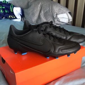 Nike Tiempo Legend 9 Club FG Soccer Cleats